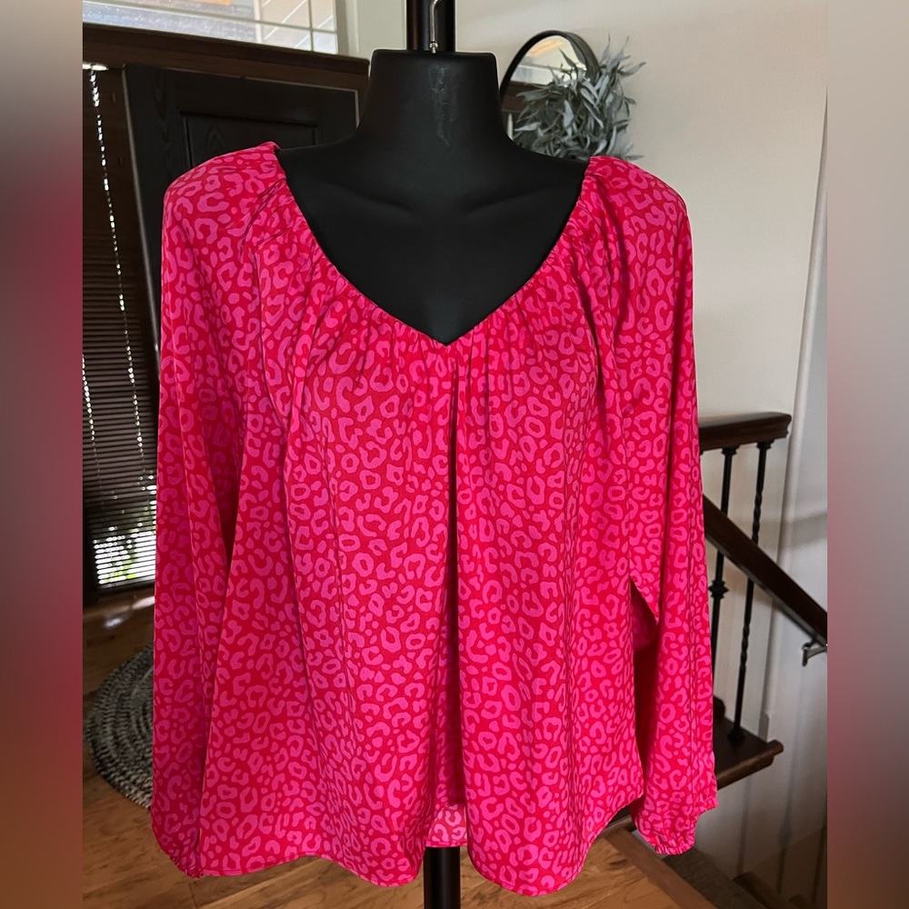 Ann Taylor Blouse Pink Animal Print Size Medium
